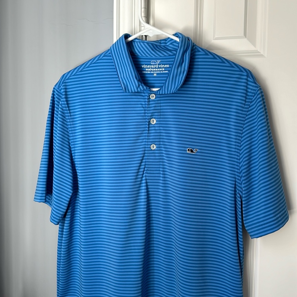 Men’s Vineyard Vine Performance Golf Shirt Size Medium